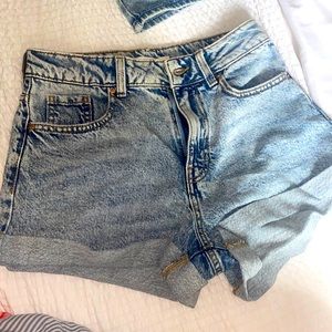 PacSun size 26 jean shorts